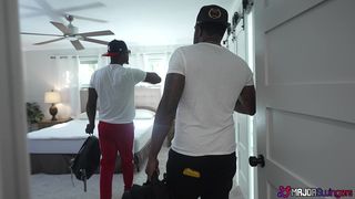 MAJOR SWINGERS SURPRISE FOURSOME BBC SHOWER BANG