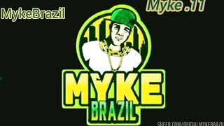 Diarista Alice vasconcelos foi faser faxina na casa do myke brazil olha no k aconteceu ele acabou fasendo sex com o myke Brazil no trabalho e a vitoria beatriz tambem transou com o myke Brazi