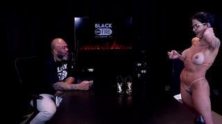 MOSTROU OS PIERCING QUE TEM E BATEU UMA SIRIRICA EM CIMA DA MESA - LETICIA BRAGA (WATCH ON: SHEER/RED)