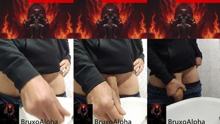 BRUXO VOLUMOSO MIJANDO