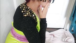 stepmom Chantal Channel know how to do the perfect blowjob
