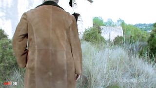 Cassie Darling and her perfect ass outdoor anal fucking