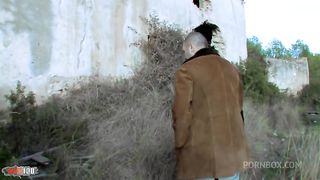 Cassie Darling and her perfect ass outdoor anal fucking