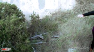 Cassie Darling and her perfect ass outdoor anal fucking