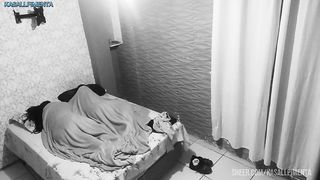 Ladrao invade residencia, estupra casada sem camisinha, goza dentro e sai sem pertence algum.
