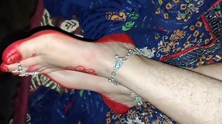 DESI VILLAGE GIRL TIGHT PUSSY FINGERED ON BEDROOM