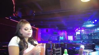 LESBIAN CON KESHA ORTEGA EN BAR DE EVITA LOVE