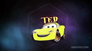 A primeira vez da novinha Mila Falk fudendo no pelo com o velho Ted