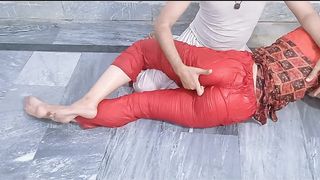 18-YEAR-OLD NEIGHBOR S GIRL WAS HOME ALONE AND STARTED HAVING SEX IN WATER