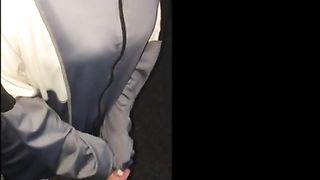 大◯生彼女と夜散歩に行った後にそのままシャワー浴びようとしたけど布団でイチャイチャしてる時にお互いシたくなって、、