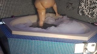 VIVI GUEDEZ - SHE WANTED TO FUCK AND HIT ON HER BROTHER-IN-LAW WHEN HER BOYFRIEND ARRIVED AND RUINED HIS JOY. THE MEEK CUCKOLD TOOK IT AND GAVE HIS GIRLFRIEND WHAT SHE WANTED WITH LOTS OF ANAL SEX.