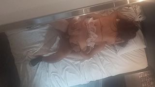 FOLLANDO A UNA AMIGA EN UN HOSTAL, QUE RICO GIME LA PERRA.