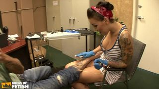 TATTOOED GUY BANGS HARD A GIRL AFTER SHE MAKES HIM A TATTOO