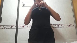 A UNA LINDA LATINA LE GUSTA LO DURO