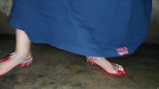 INDIAN DESI VILLAGE MARRIED WOMEN BATHROOM PISSING PORN