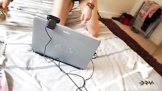 MONSTER TITTED Pakistani Hot Wife WebCam Whore