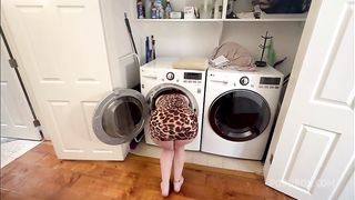 I Fuck My Stepmom Stuck in the Washing Machine and Give Her a Creampie - Steve Rickz, Bootyandthebeast