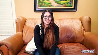 LOVELY BRUNETTE FIONA RYDER MILKS A COCK WITH HER WARM TWAT AND MOUTH!