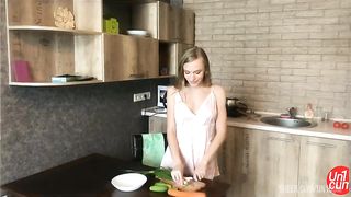 AISLIN!! FULL VIDEO finally is out!!!!she loves carrots!COMPLETE SCENE NEVER PUBLISHED BEFORE!