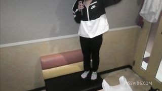 大◯生彼女とカラオケでハラハラしながらプライベートなえっちするカップル。