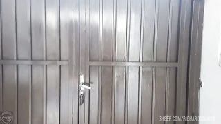 A empregada domestica precisa de dinheiro para sua familia e seu chefe pervertido tira vantagem de sua situacao ( anal)