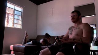 BASTIDORES FODENDO E JOGANDO GAME