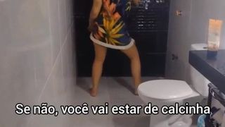 AMIGO SAIU PRA COMPRAR CERVEJA E A ESPOSA DELE ME SEDUZIU COM TESAO PROIBIDO