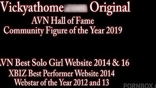 Chesty Blonde Diva Vicky Vette Masturbating In Her Backyard!