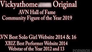 Chesty Blonde Diva Vicky Vette Masturbating In Her Backyard!