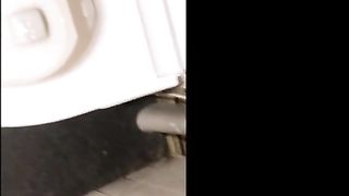 《個人撮影》初めてウォシュレットオナニー
