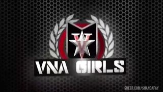 Professional Pussy Eater Sara Jay Tongue Fucks Curvy Beauty Sofia Rose