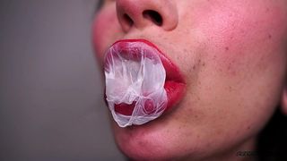 LUSH LIPS & BUBBLEGUM