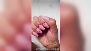 Coroa toca menininha inocente mas ela e safadinha e come o cu dele, depois da a bucetinha