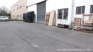 Linda, la secretaire du garage negocie une augmentation