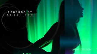 I play to masturbate while you watch me