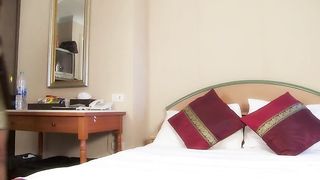 Coming home with a girl, the guy planted her on his dick and brought a lot of pleasure