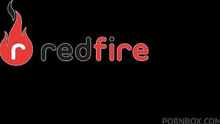 Novinha da bunda grande passou na entrevista dando o cuzinho