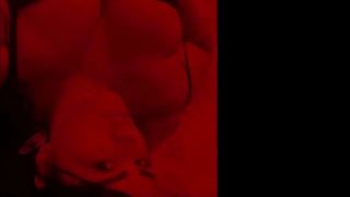 Fumando e mostrando a buceta na sacada pros predios vizinhos