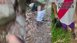 CRUISING CON EL CONDUCTOR FOLLANDO EN EL BOSQUE