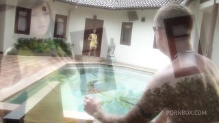 A young girl thanked the guy for the rest and was fucked hard near the pool