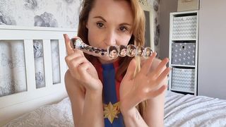 WONDERWOMAN FINDS A DIDLO