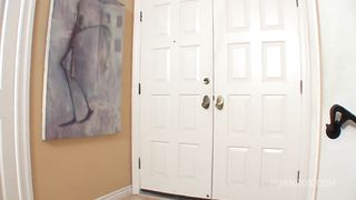 Maia Davis And Rachel Rogers Are Kissing Cousins