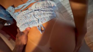 FUI COM 2 AMIGOS PRA UM MOTEL BARATO. UM ESPEROU NO BANHEIRO PRA ME FODER LOGO EM SEGUIDA. NAO CONSEGUIRAM FICAR DE PAU DURO JUNTOS, POR ISSO DEI PRA UM E DEPOIS PRO OUTRO. CONFESSO QUE AMEI ..