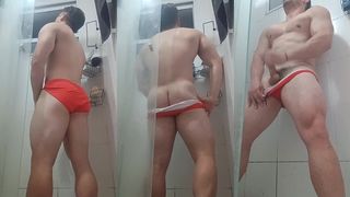 SAYMONFITNESS NO BANHO CHEIO DE TESAO NO PAU