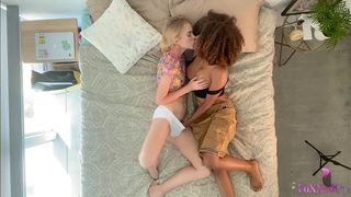 CHLOE CHERRY & JENNA FOXX TOY WITH EACH OTHER! CUNNILINGUS & MORE!