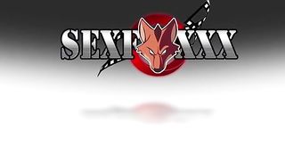 Gostosa trepa com melhor amigo do marido