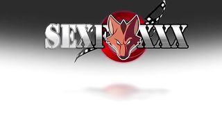 Gostosa trepa com melhor amigo do marido