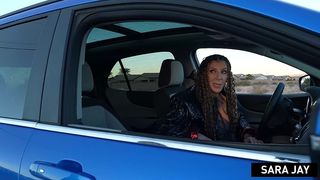 SARA JAY S CHEEKS BOUNCE AS VICTOR RAY NAILS HER MATURE CUNT!