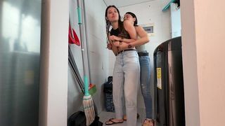 LESBIANAS HACIENDO TRIBBING