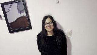 THE DELICIOUS BITCH COMES HOME TO DO DIRTY THINGS